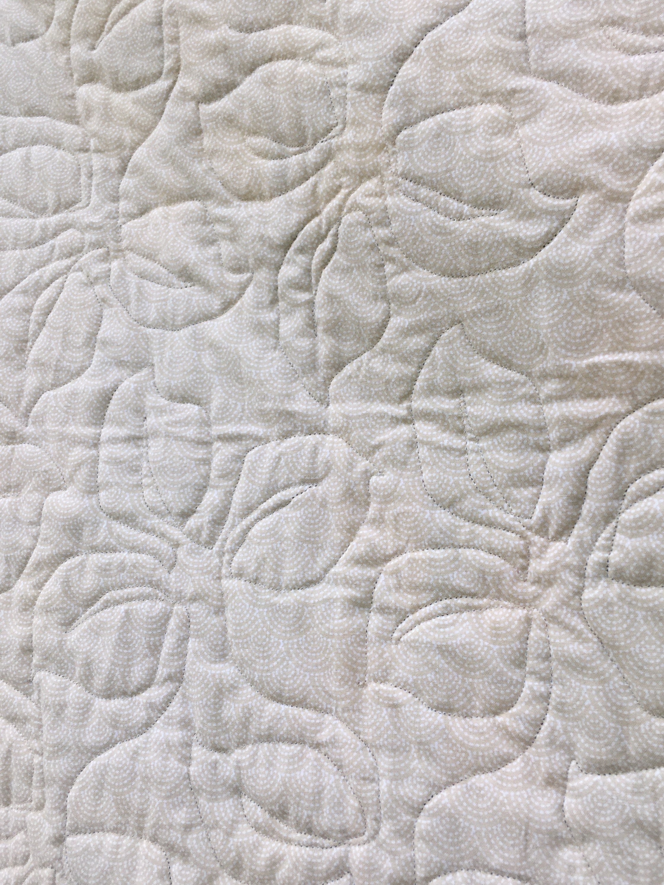 Floral, fountain panel lap quilt